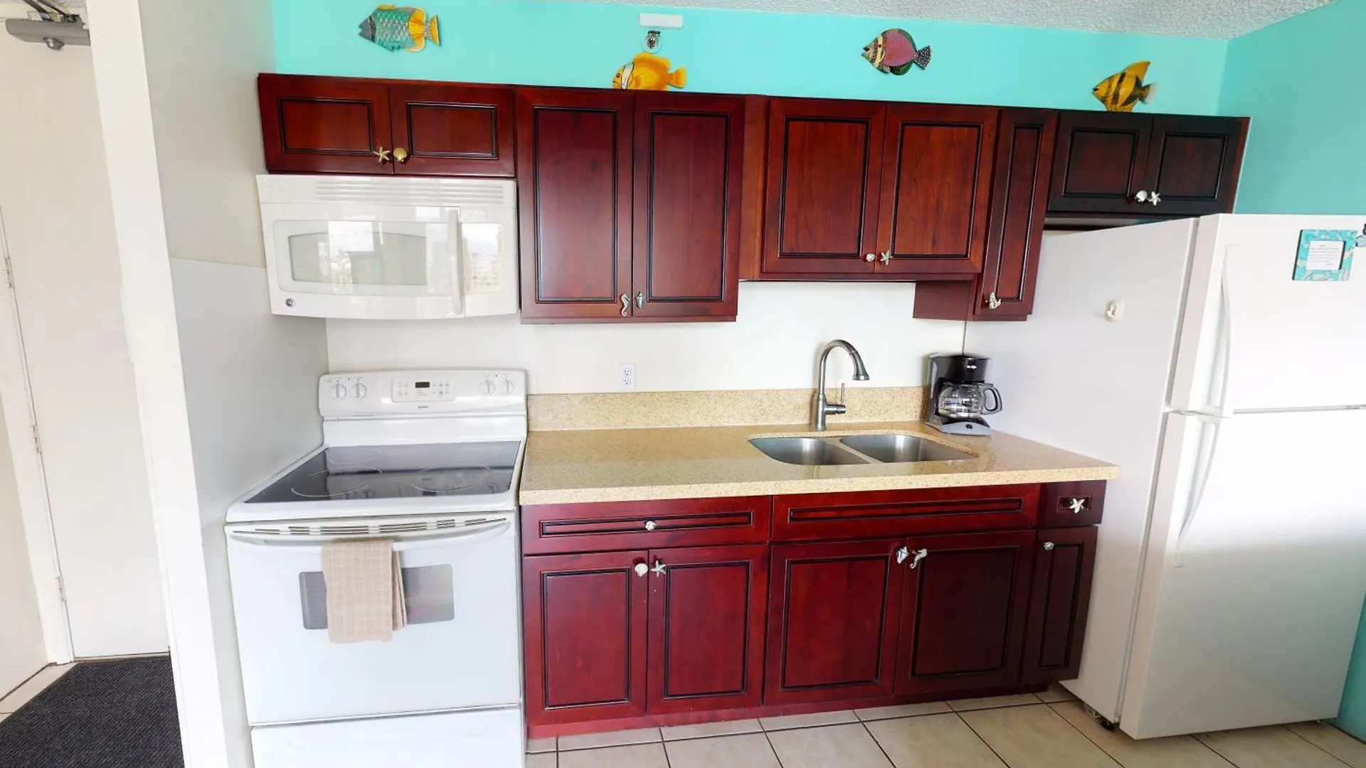 Stylish Waikiki Banyan Condo With Mountain Views, Comfort & Free Parking Honolulu Apartmán